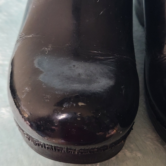 Dansko Black Patent Clogs - Picture 8 of 12